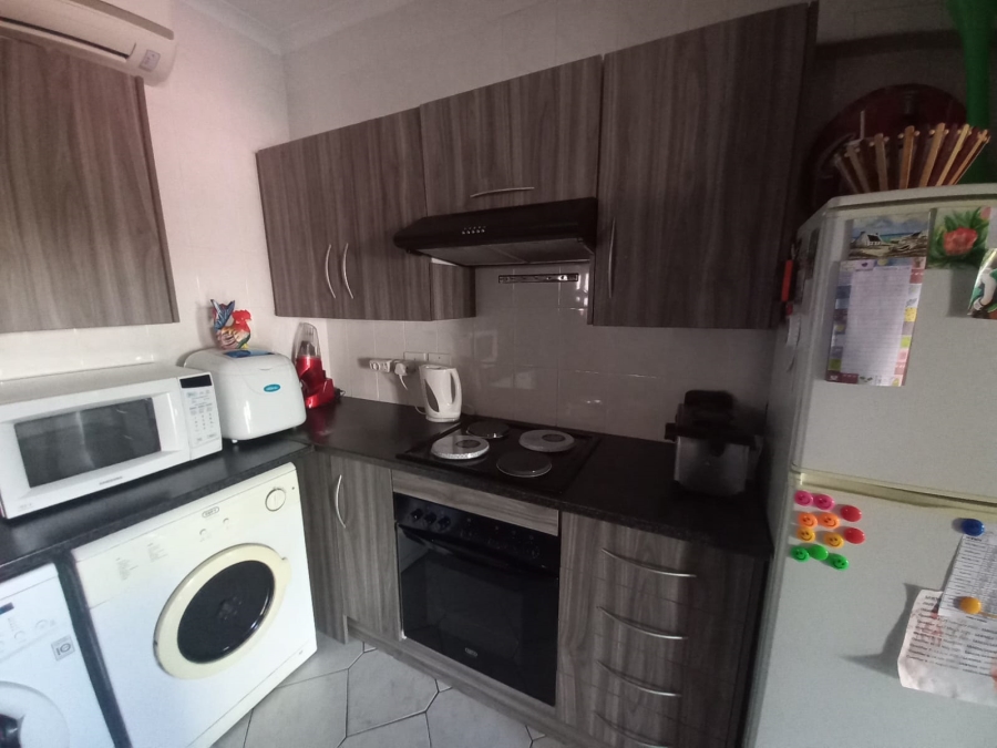 To Let 2 Bedroom Property for Rent in Vaalpark Free State